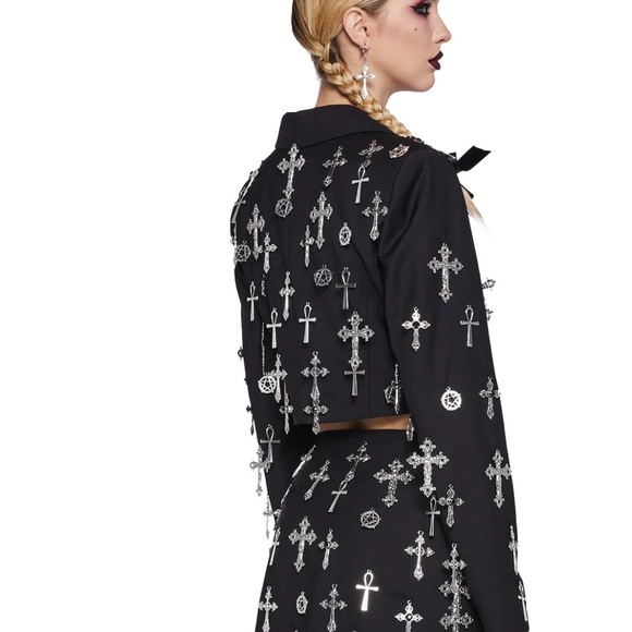Widow Idol Worship Cropped Blazer - Picture 6 of 7